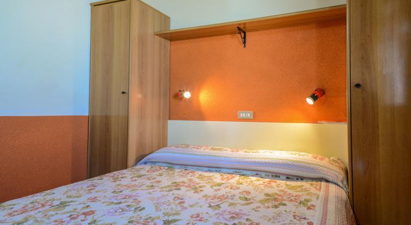 Villa Garuti Village Padenghe sul Garda Værelse billede