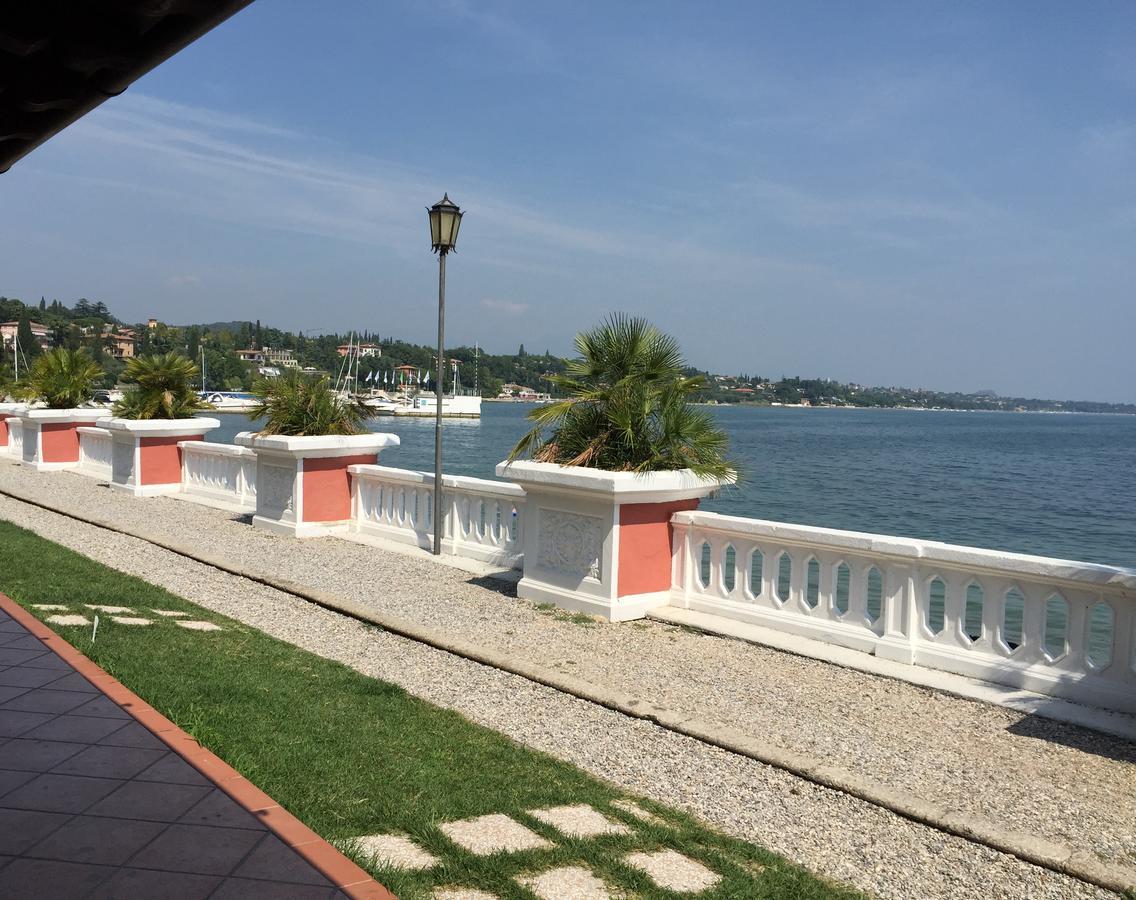 Villa Garuti Village Padenghe sul Garda Eksteriør billede